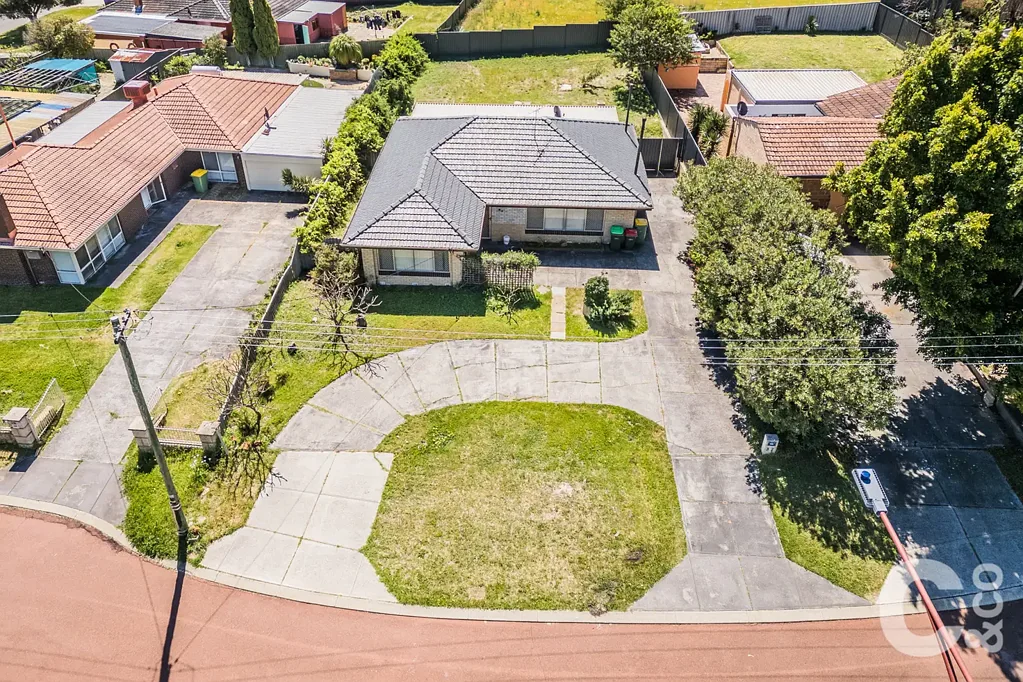 37 Sulphur Road, Orelia, WA 6167