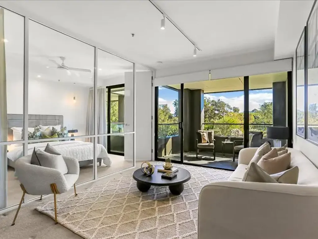 Wolli Creek 1غرفة نوم Park Views, Resort Amenities, & A Location That Has It All