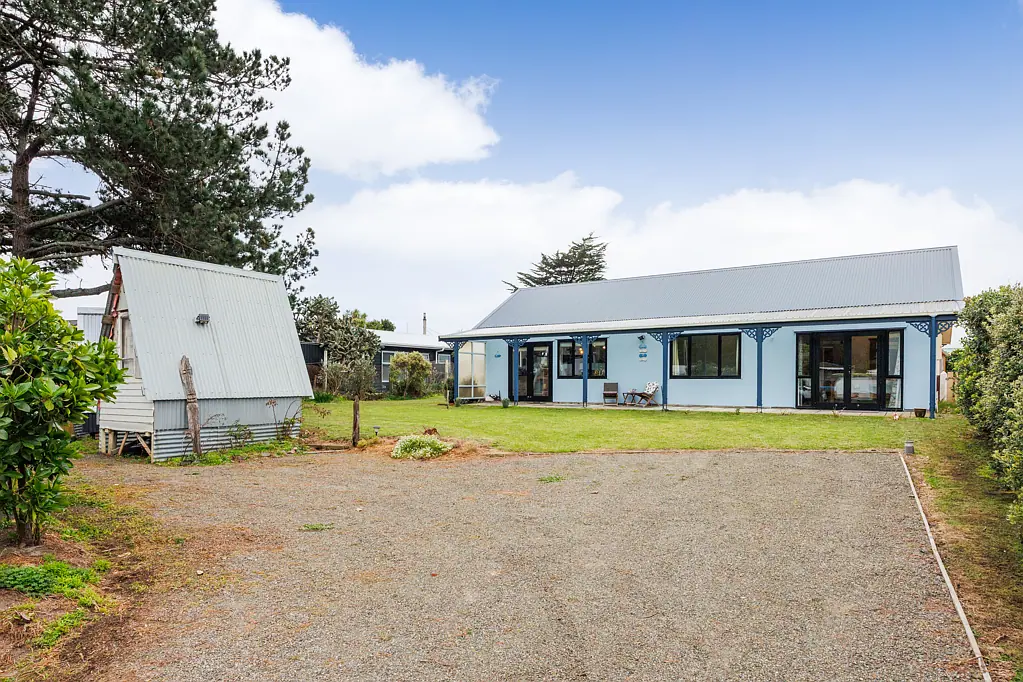 63 Himatangi Street, Himatangi Beach, Manawatu, Manawatu-Wanganui