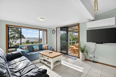 101,103,105 Batson Parade, Hindmarsh Island, SA 5214, 4 Bedrooms, 1 Bathrooms, House