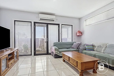 Silid Pahingahan - 6/61 Grant Street, Bacchus Marsh, VIC 3340