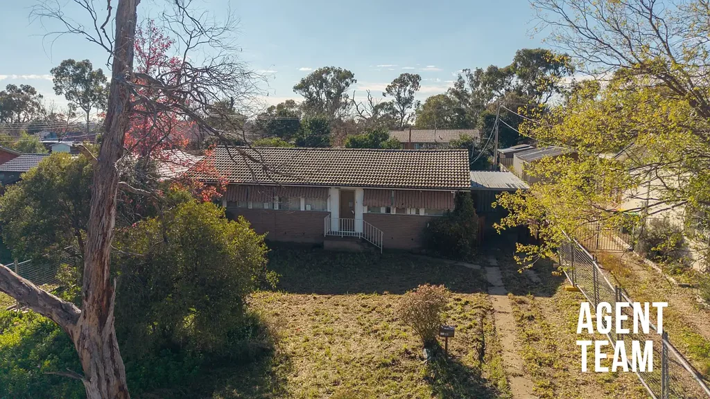 Higgins 3ห้องนอน Prime 731m² Knockdown Rebuild Opportunity in Established Higgins