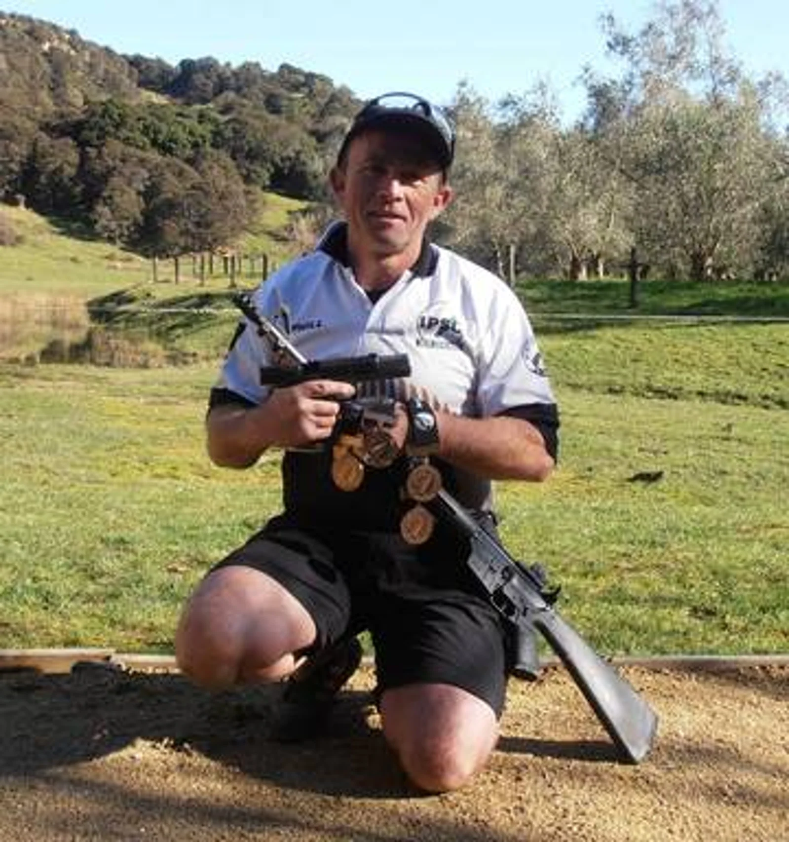 武器修正案获通过，新西兰射击冠军或要与爱枪泪别
