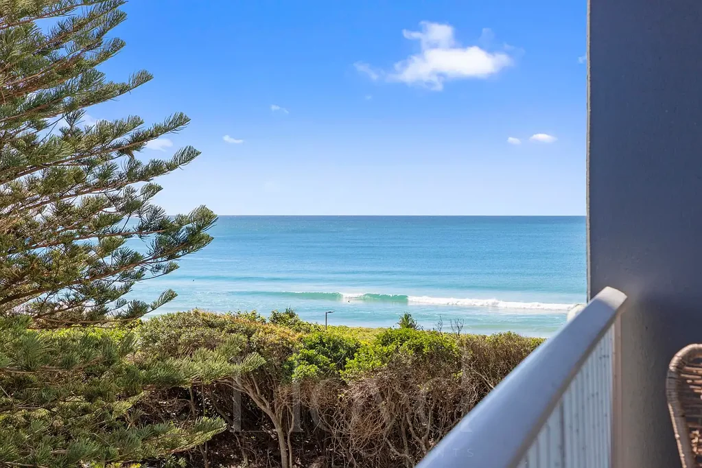 Main Beach 2 Bedroom Apartment 14, Ocean Park Towers