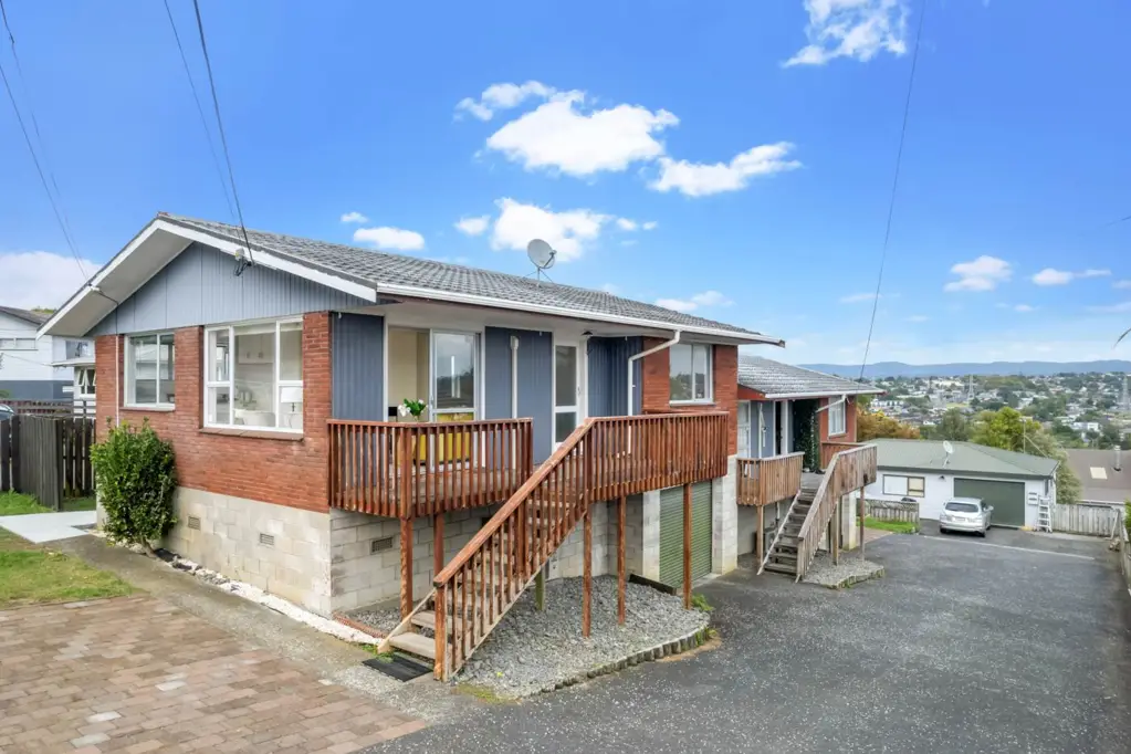 Massey 7침실 Three Homes – One Title