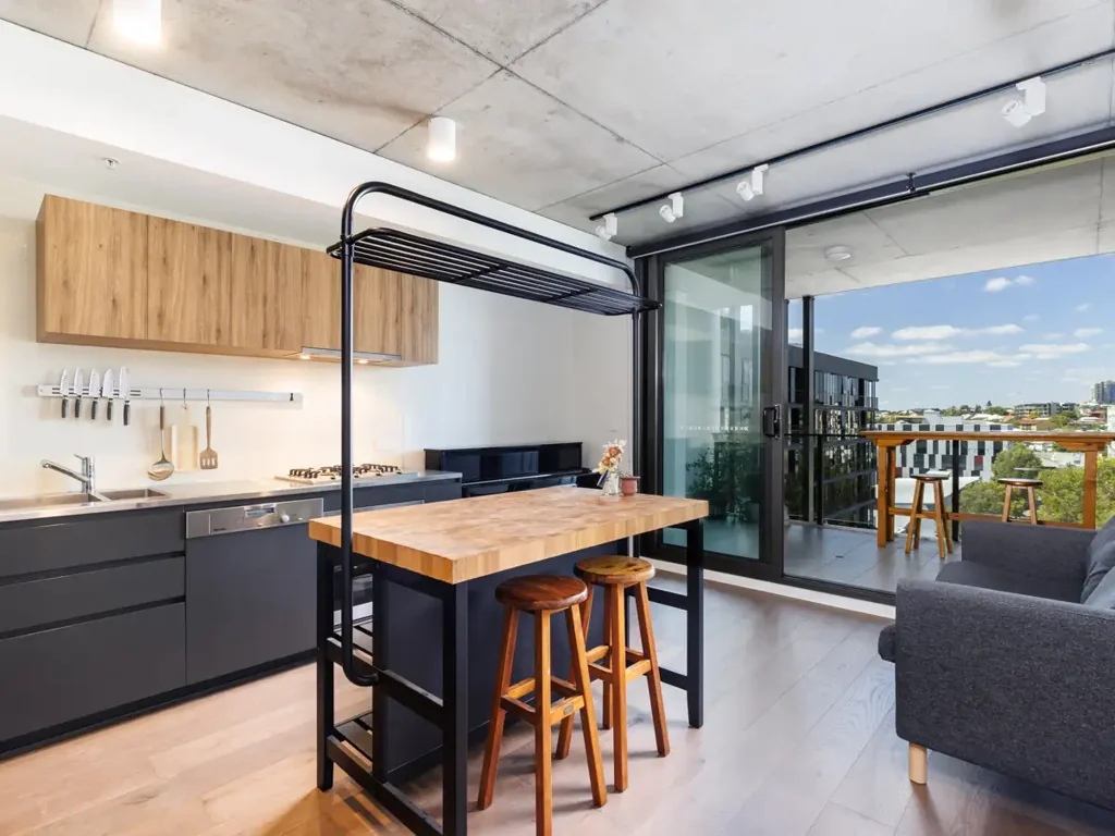 Modern Riverside Living in the Heart of West End