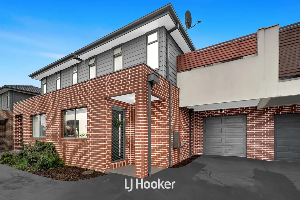Dandenong 3ห้องนอน Stylish, Spacious & Effortless Living in a Prime Dandenong Pocket