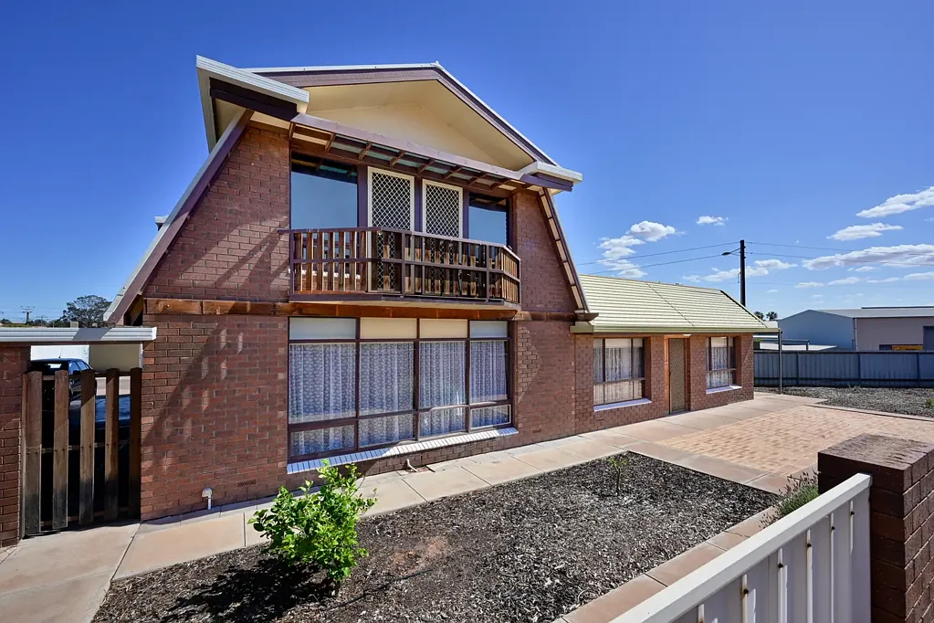 2 Tottenham Road, Port Augusta, SA 5700