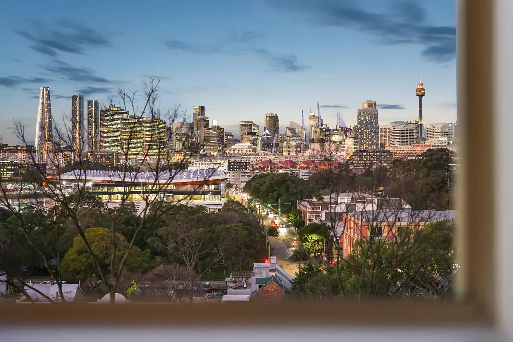Glebe 3 Bedroom Space, light and a dazzling city panorama