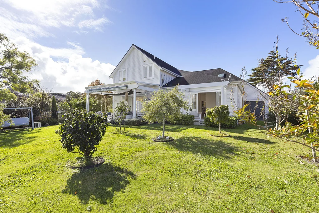 Saint Heliers 4침실 ELEGANT RENOVATED FAMILY HOME - MOMENTS TO BEACH