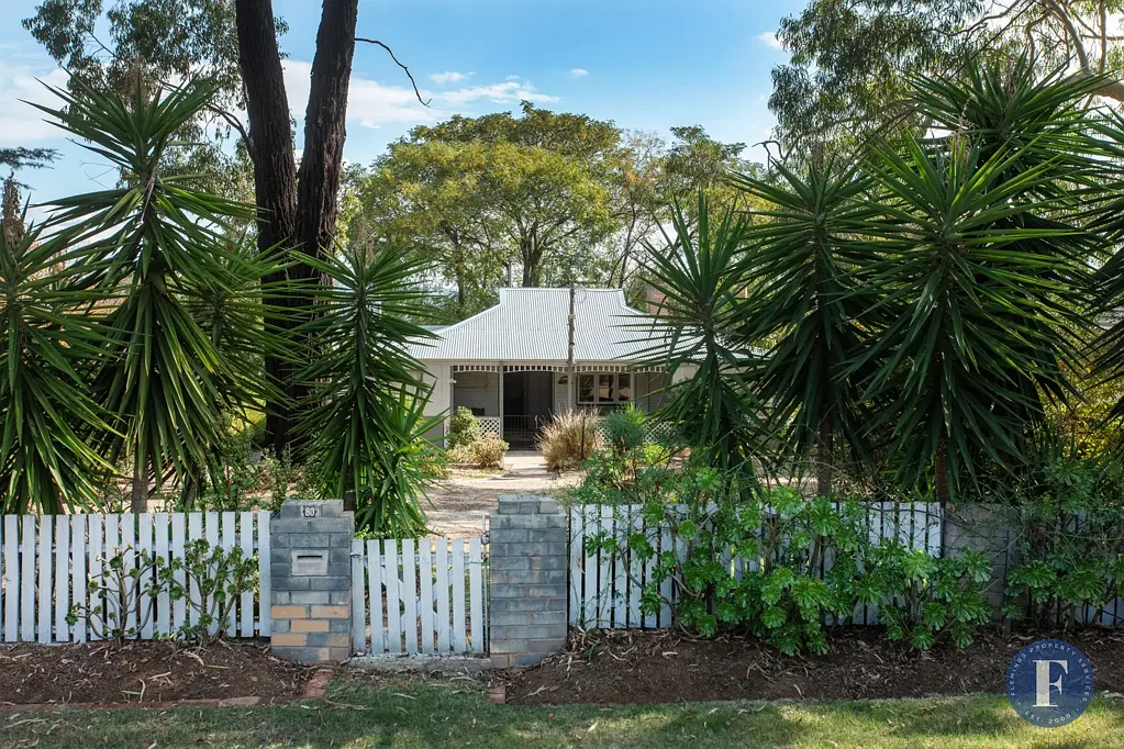 Cowra 4 Bedroom Lemon Gum Cottage