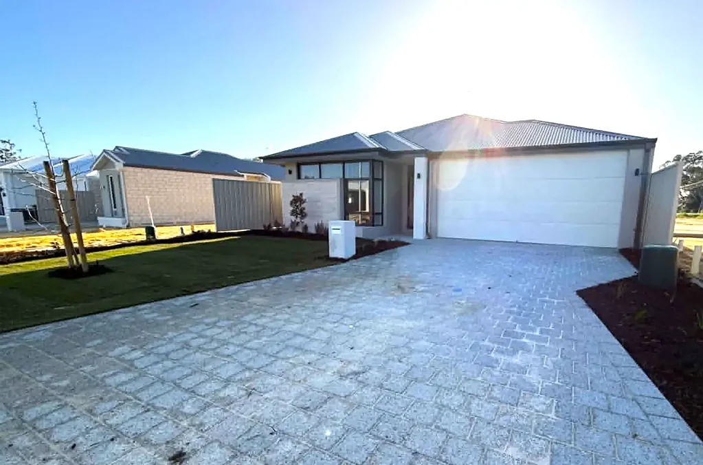 BRAND NEW FOUR BEDROOM TWO BATHROOM HOME IN HAYNES