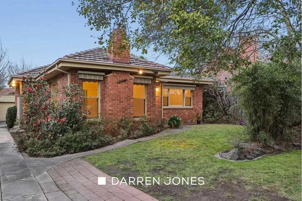 Greensborough 3房 经典特色、日常舒适与激动人心的未来潜力 Classic Character, Everyday Comfort & Exciting Future Potential