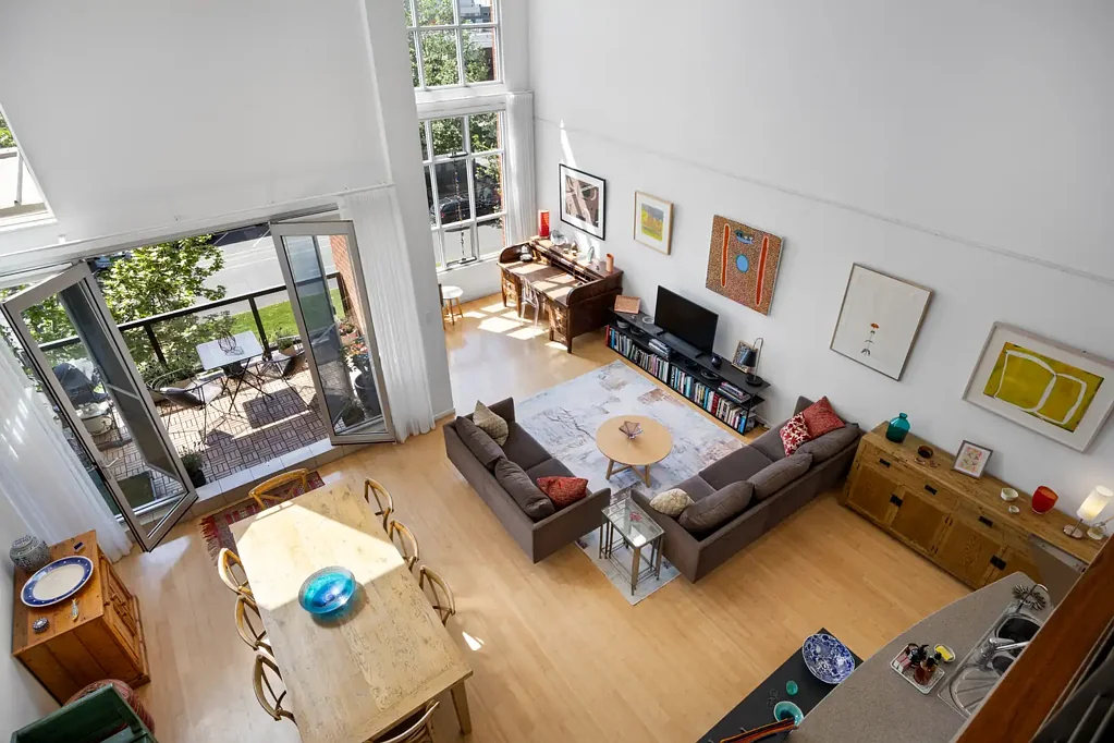 Adelaide 2ਬੈੱਡਰੂਮ Elegant & Expansive Light Filled Residence of 173sqm  of Luxe City Living!
