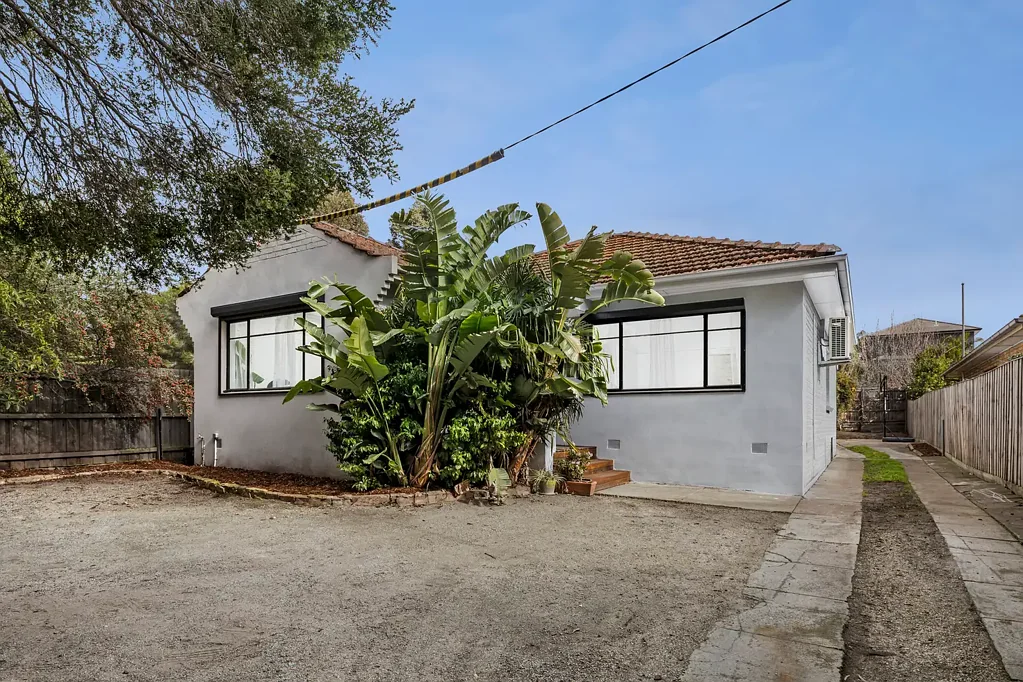 449 Pascoe Vale Road, Strathmore, VIC 3041