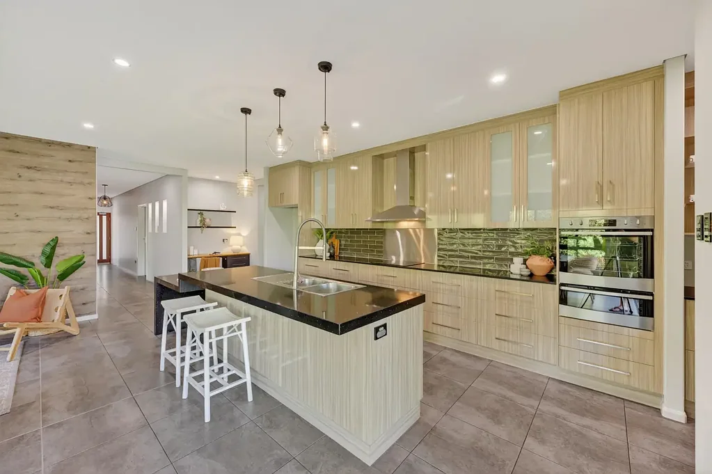 178 Howlett Street, Currajong, QLD 4812