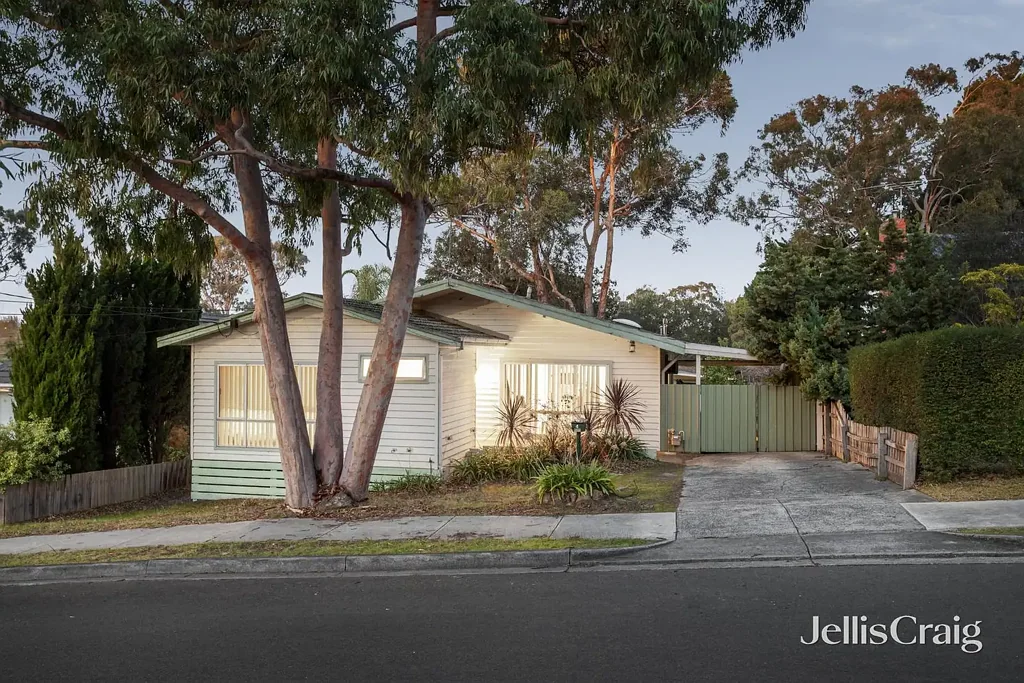 Greensborough 3 Bedroom Character, Potential & Position – Your Greensborough Opportunity Awaits