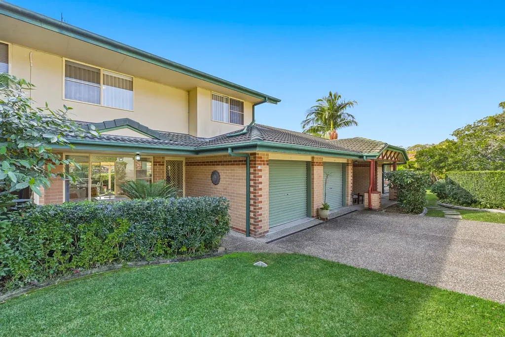 Reedy Creek 3침실 Bentley Park Gem - Light-filled North-facing Townhouse