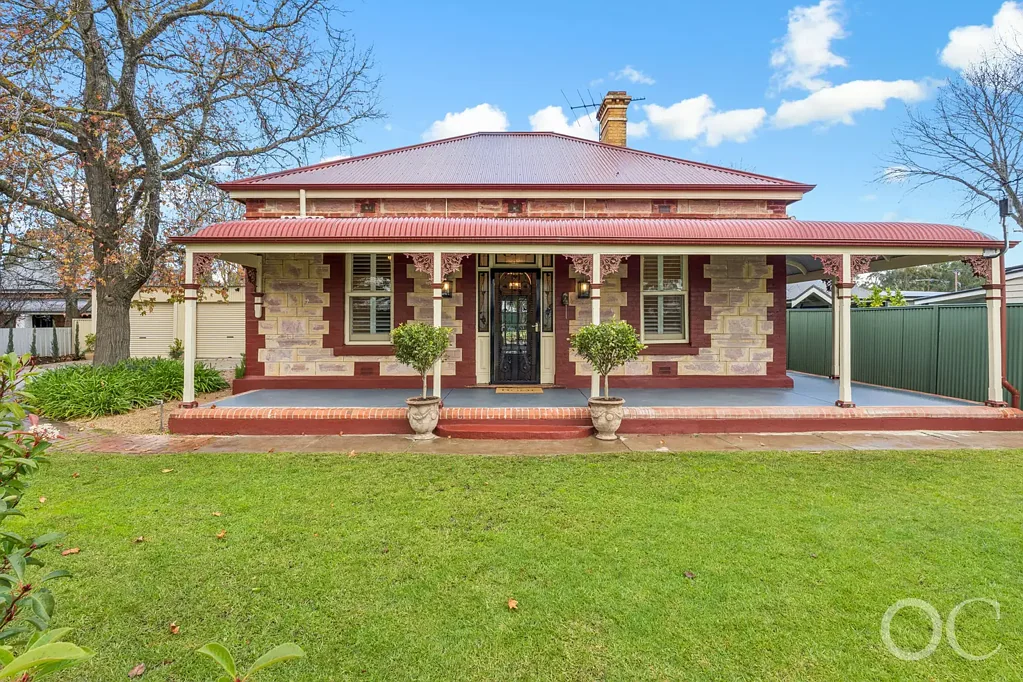 Mount Barker 4Kwarto Open the Door to a Reimagined Villa Beauty With Rare Garden Freedom and Garage Heaven