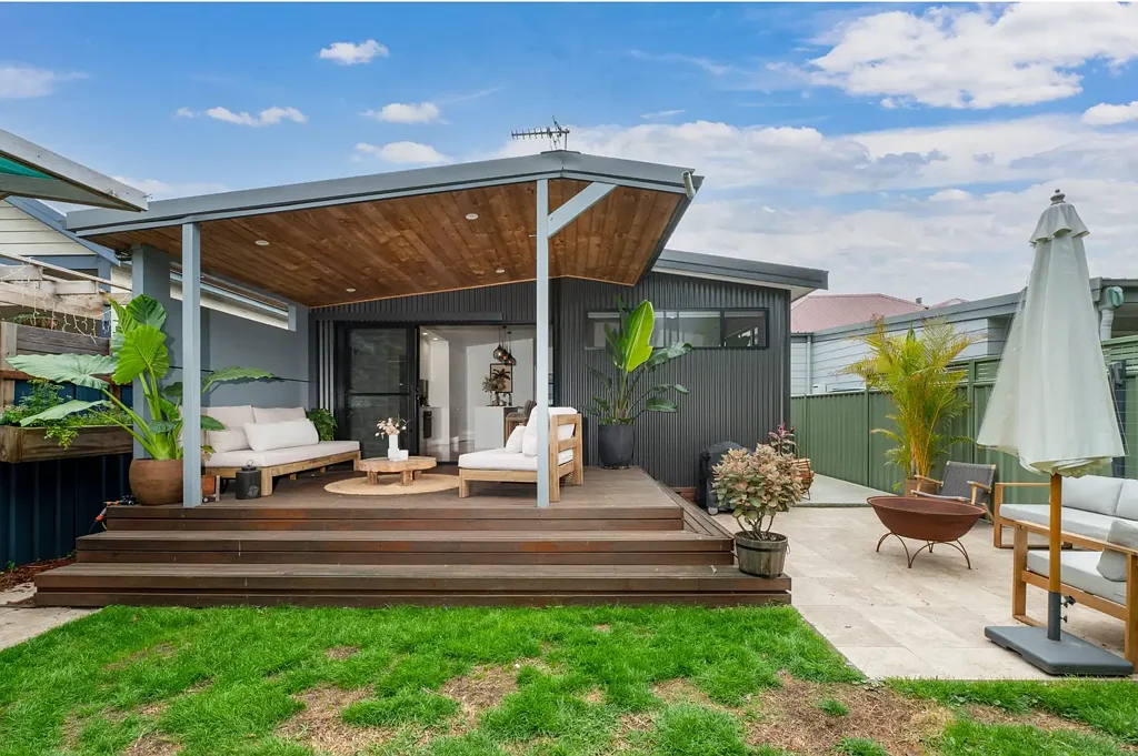 10 Downie Street, Maryville, NSW 2293