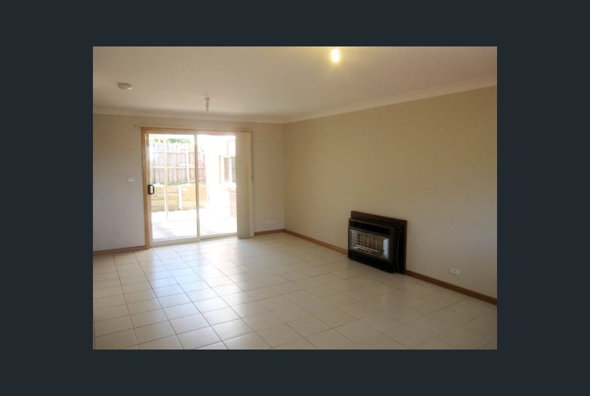 24 NISBETT ST, RESERVOIR VIC 3073, 0 Bedrooms, 0 Bathrooms, House