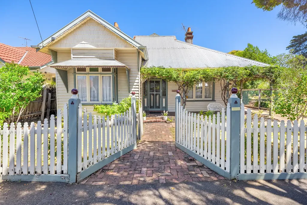 211 Melbourne Road, Williamstown, VIC 3016