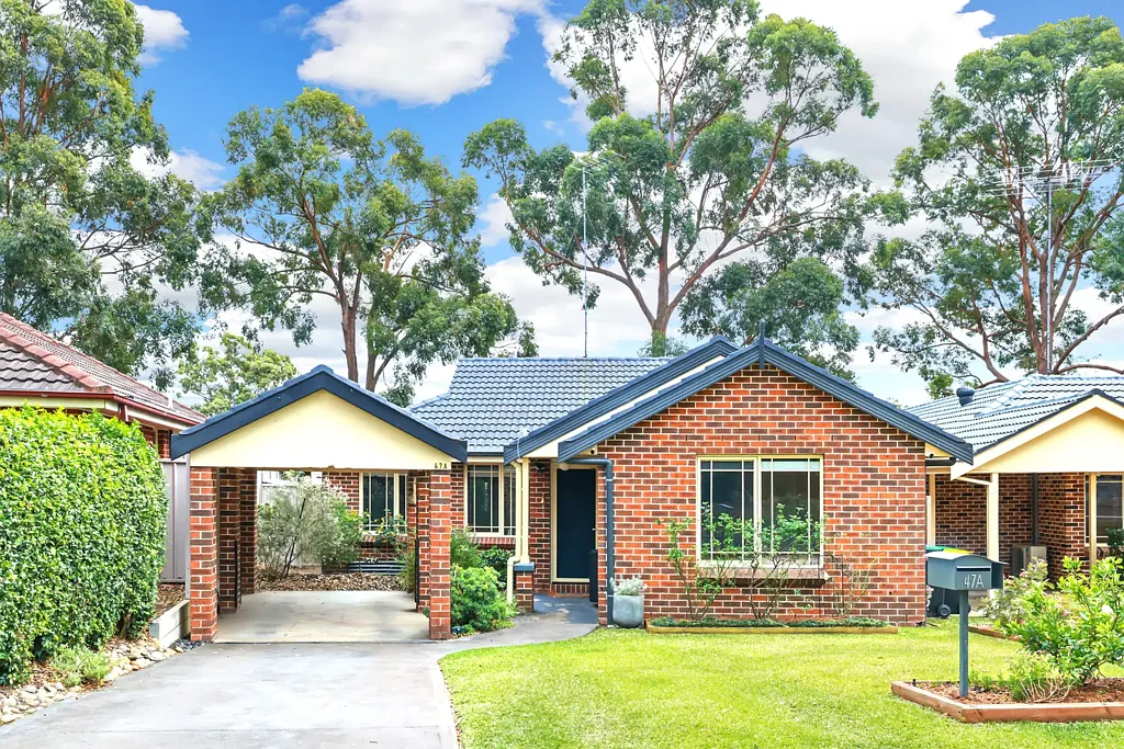Glenmore Park 3બેડરૂમ Charming Single-Level Living!