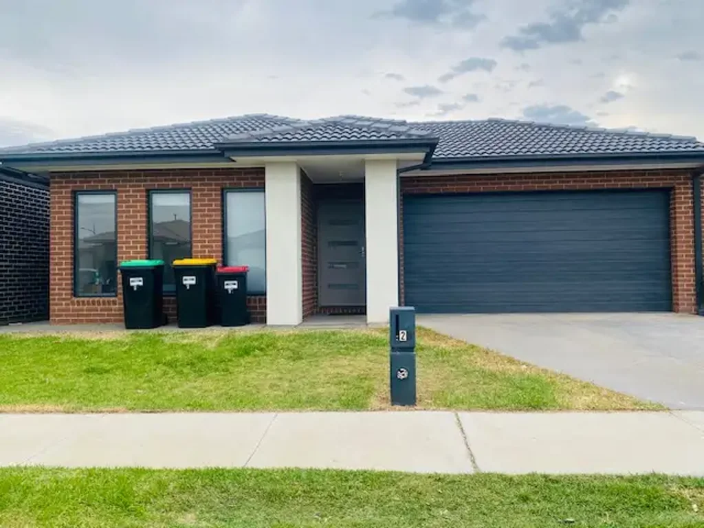 STUNNING FAMILY HOME AWAITS FOR YOU