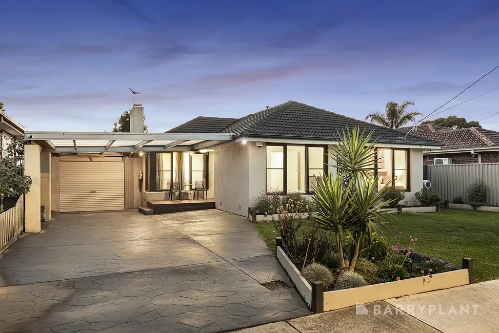 Bundoora 4房 四卧住宅 Bundoora 低维护费 现代灵活布局 精致后院 便利生活空间 家长优选 Renovated Family Flexibility
