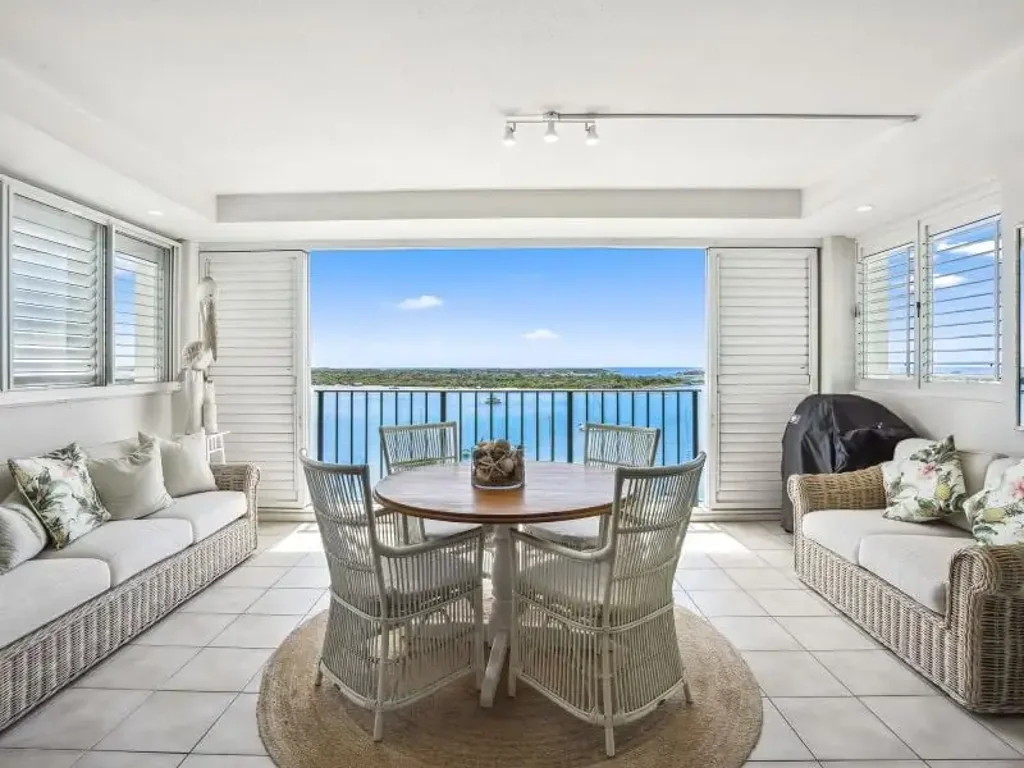 Labrador 3部屋 IMAGINE WAKING UP TO THIS 2 MILLION DOLLAR VIEW OVER THE BROADWATER EVERY MORNING