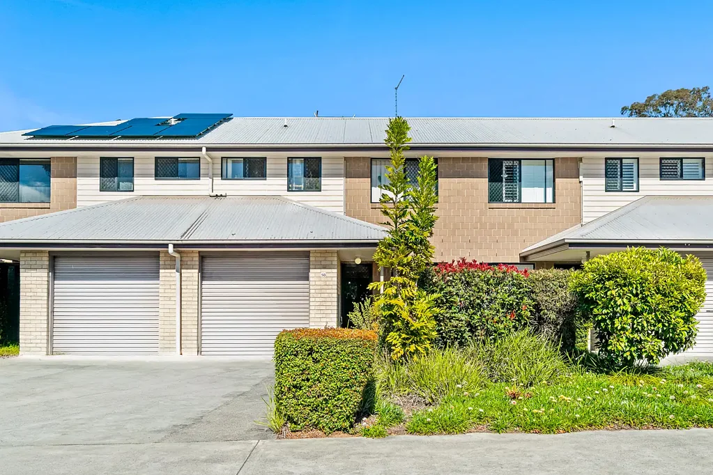 Ellen Grove 3 Slaapkamer A Beautifully Townhouse Offering Modern Elegance, Comfort, and A Lifestyle of Convenience