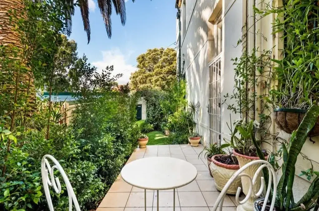 A Private Garden Retreat in the Heart of Summer Hill