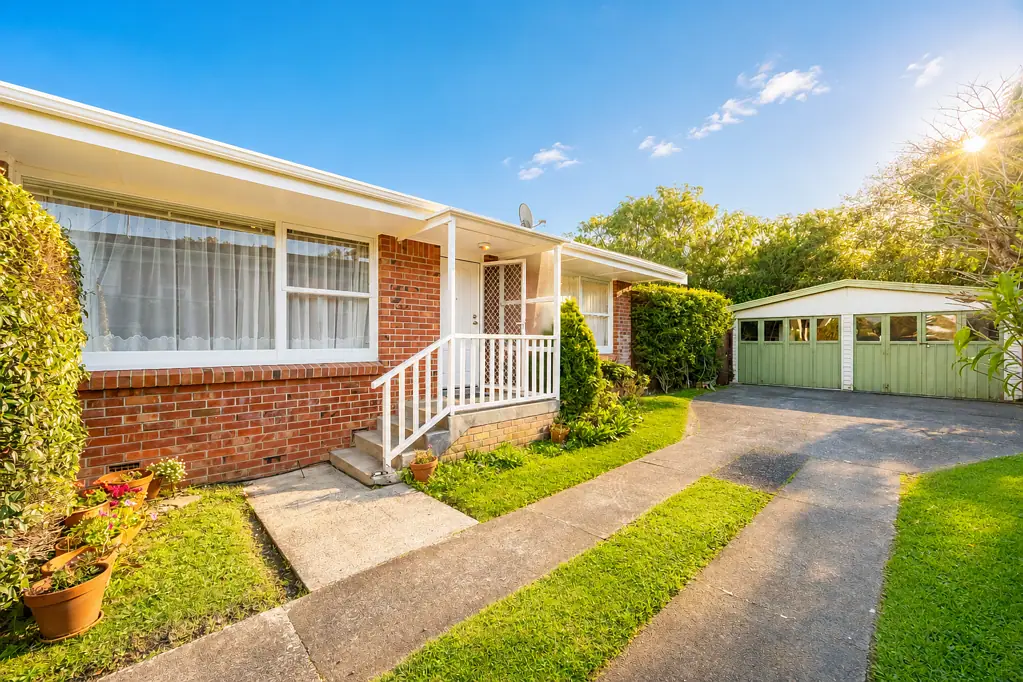 Hillcrest 2Moenga Smart buying starts here!