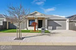 11 Whistler Drive, Erskine