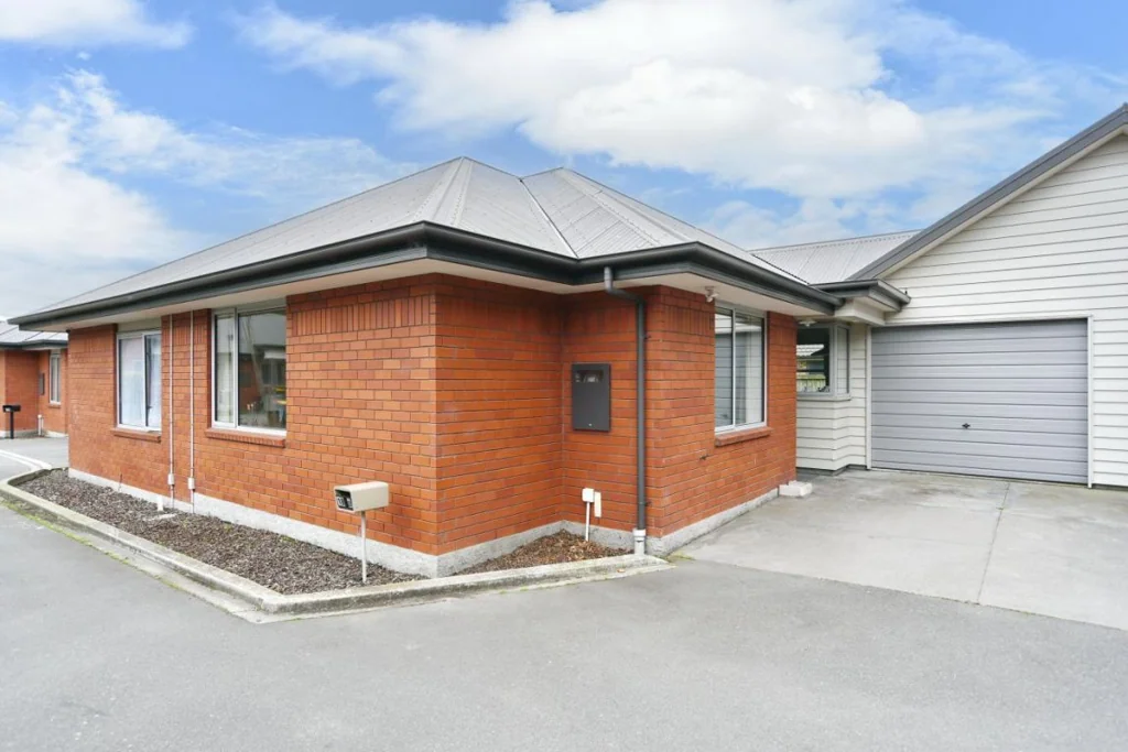 18D Defoe Place, Waltham, Christchurch City
