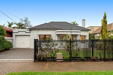 Nailsworth 4房  Where Timeless Character Meets Contemporary Luxury