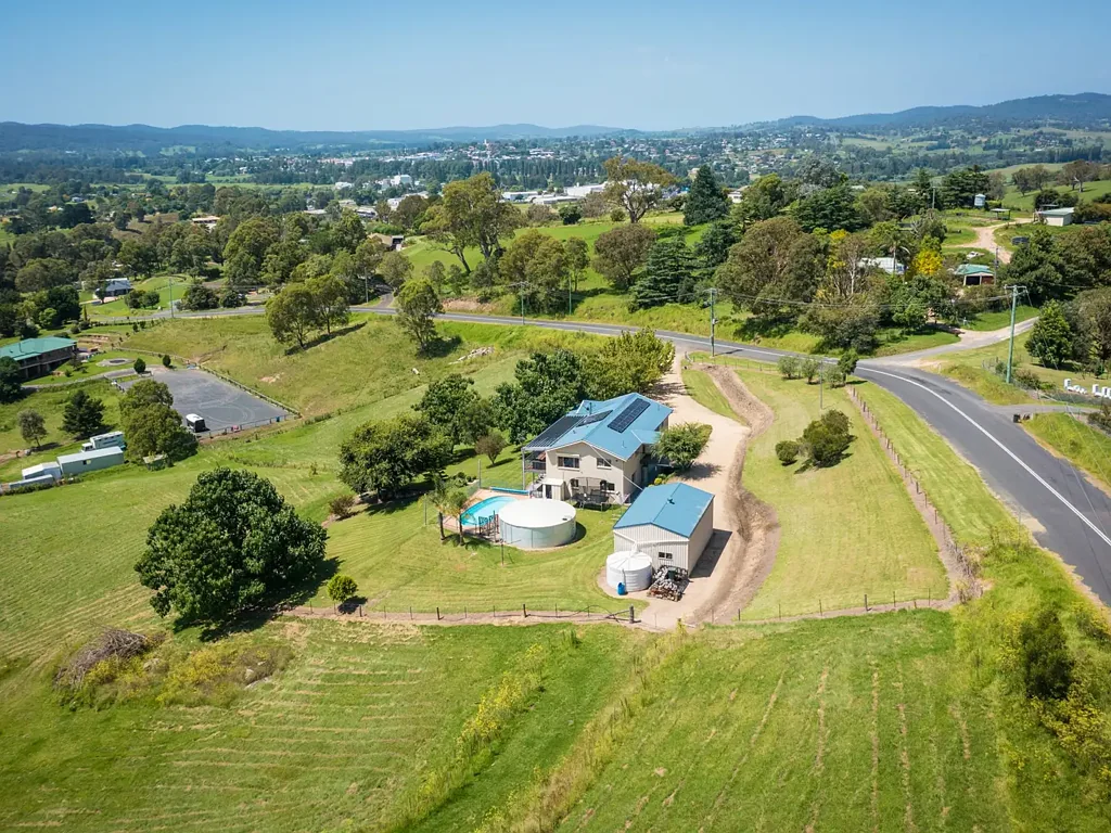 42 Mount Pleasant Road, Bega, NSW 2550