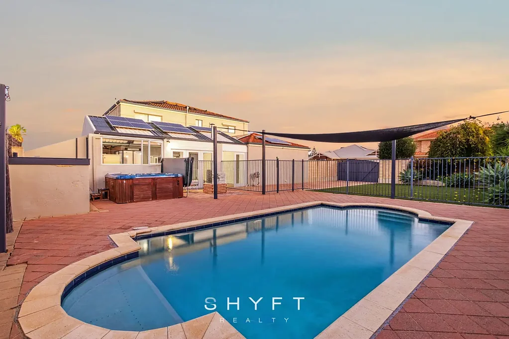 Mindarie 5Moenga Grand Family Entertainer