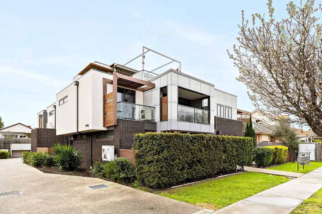 Coburg 2ห้องนอน Light-Filled Retreat by the Creek