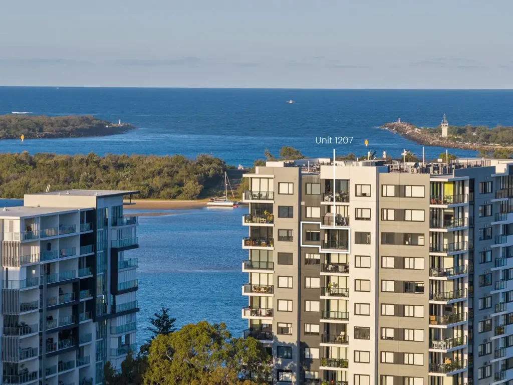 Labrador 1房  Stylish Level 12 Apartment (1Bed + Study) with Hinterland Views & Broadwater Lif