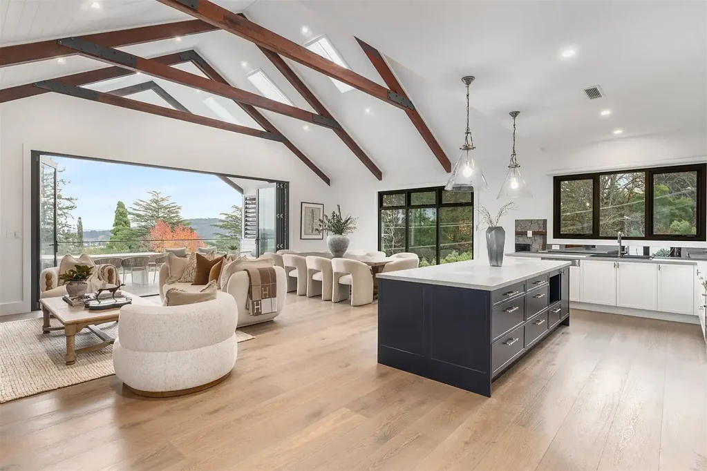 Bowral 6બેડરૂમ A masterful display of architectural opulence