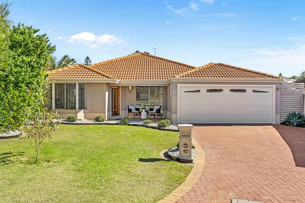57 Melfort Circle, Kinross, WA 6028