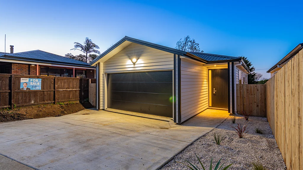Pukekohe 3ਬੈੱਡਰੂਮ Pukekohe Gem for Sale
