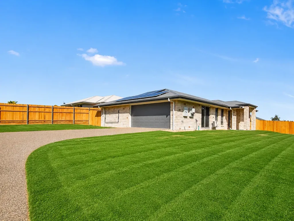 Modern 4 Bedroom Low Maintenance Home