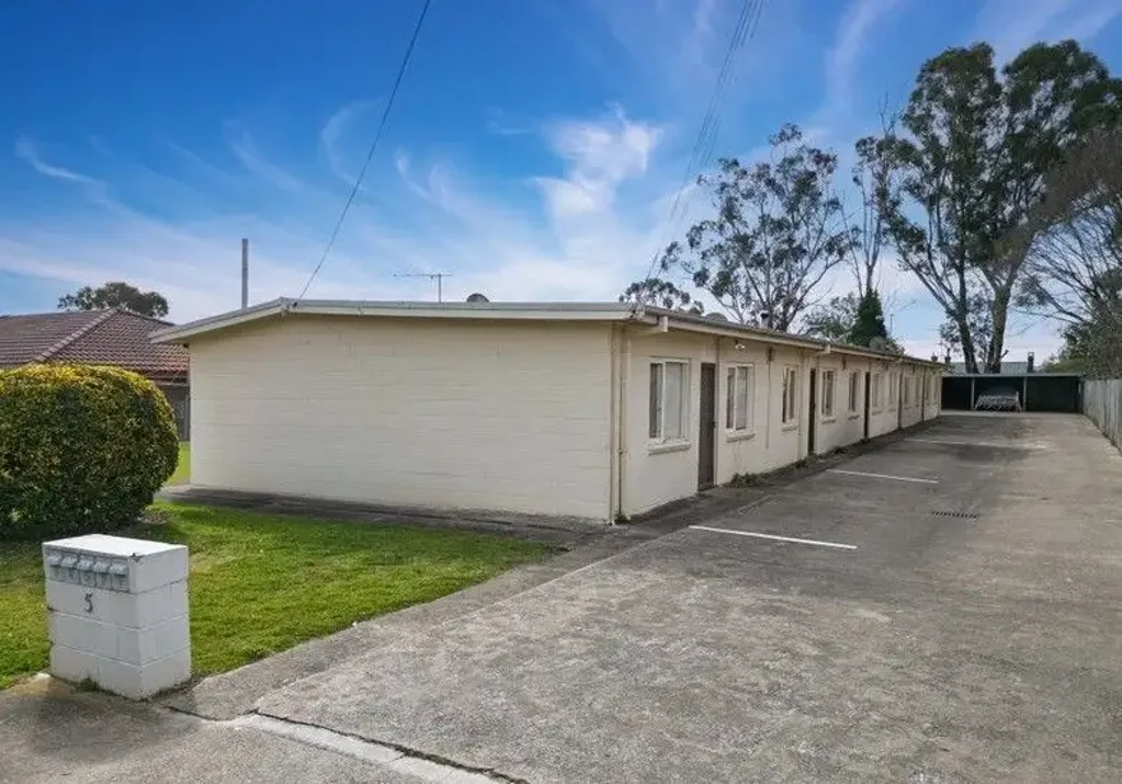 AFFORDABLE 2 BEDROOM UNIT