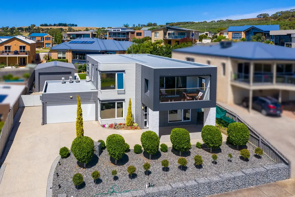 Portarlington 4 Slaapkamer Elevated Coastal Living with Sweeping Bay & Rural Views