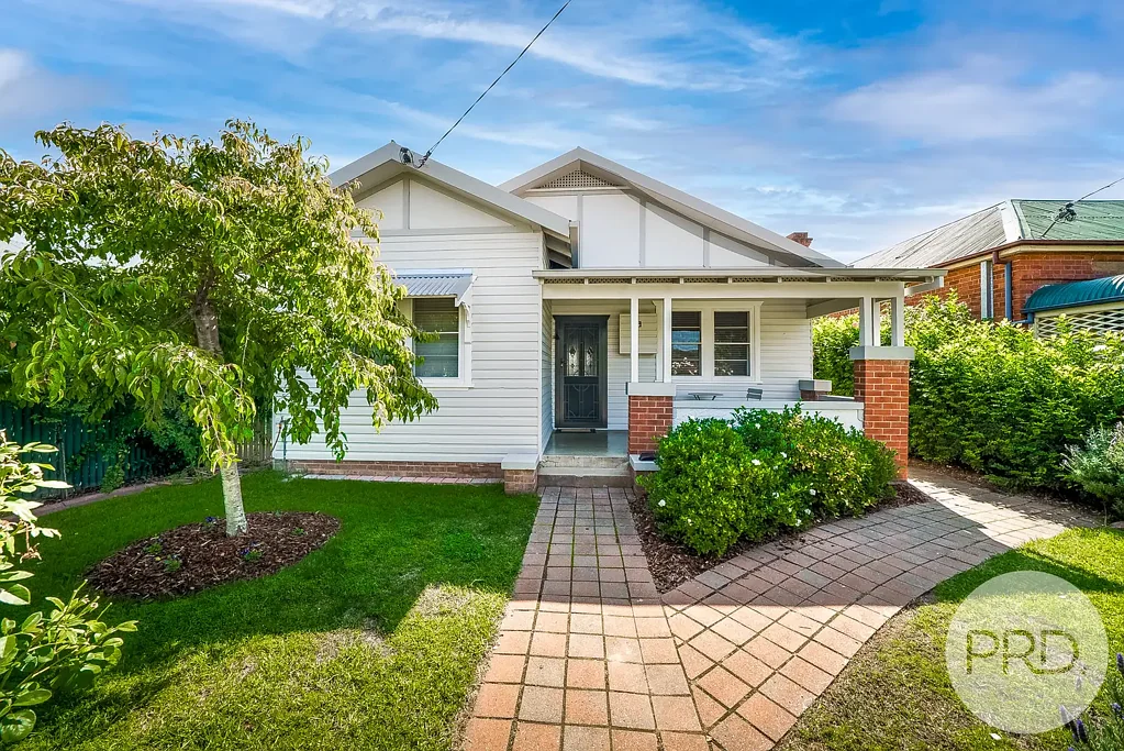 8 Bolton Street, Wagga Wagga, NSW 2650