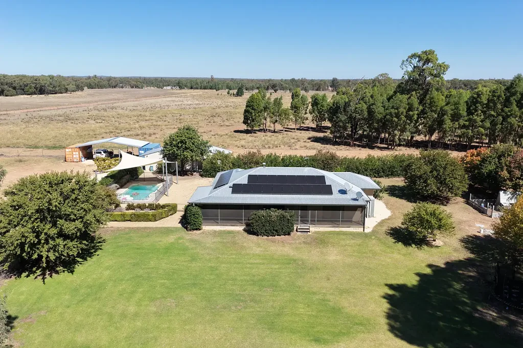 Narrabri  "Split River" - Rural Lifestyle with Iconic Mountain Views