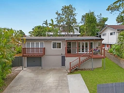 67 Smith Road, Woodridge