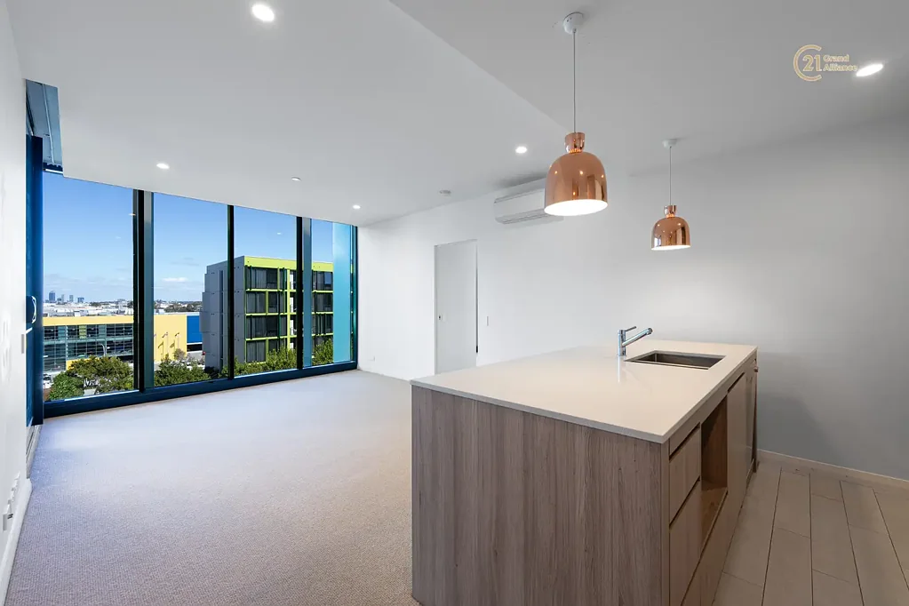 LOCATION IS FANTASTIC WHY LOOK ELSE WHERE!! @ $850per week